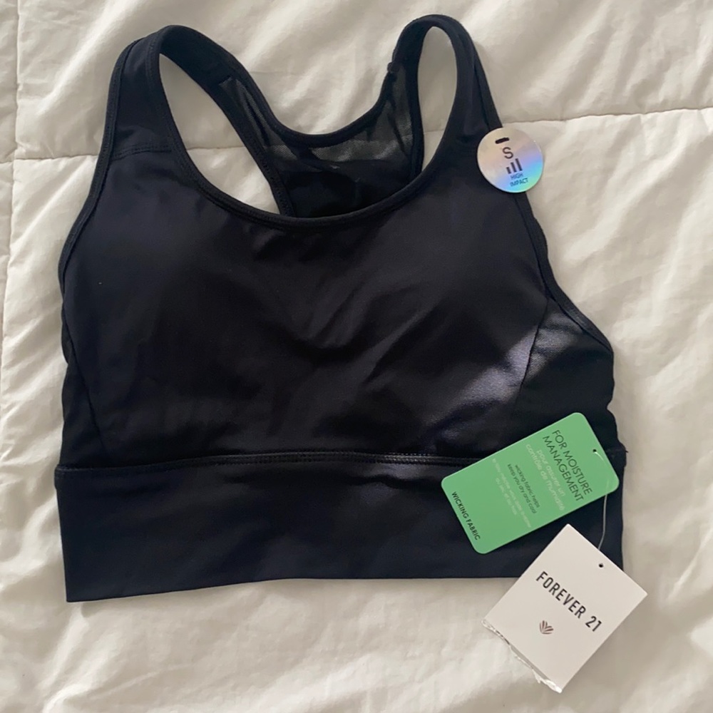 Black sports bra